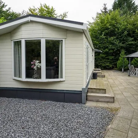 בקתה Gezellig In